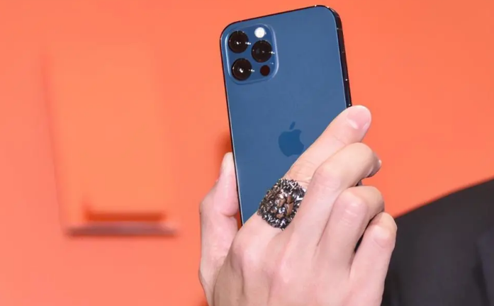 恭城苹果手机维修分享iPhone12系列重启方法教程 