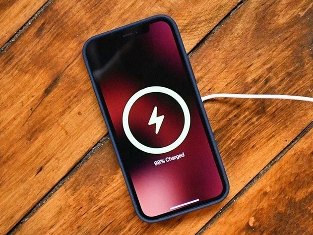 恭城苹果手机维修分享iPhone 12可以随便充电吗 